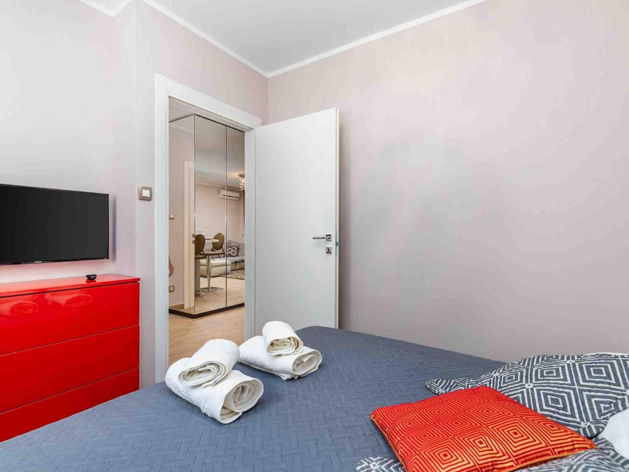 Srok Apartments With Pool Кастав Стая снимка