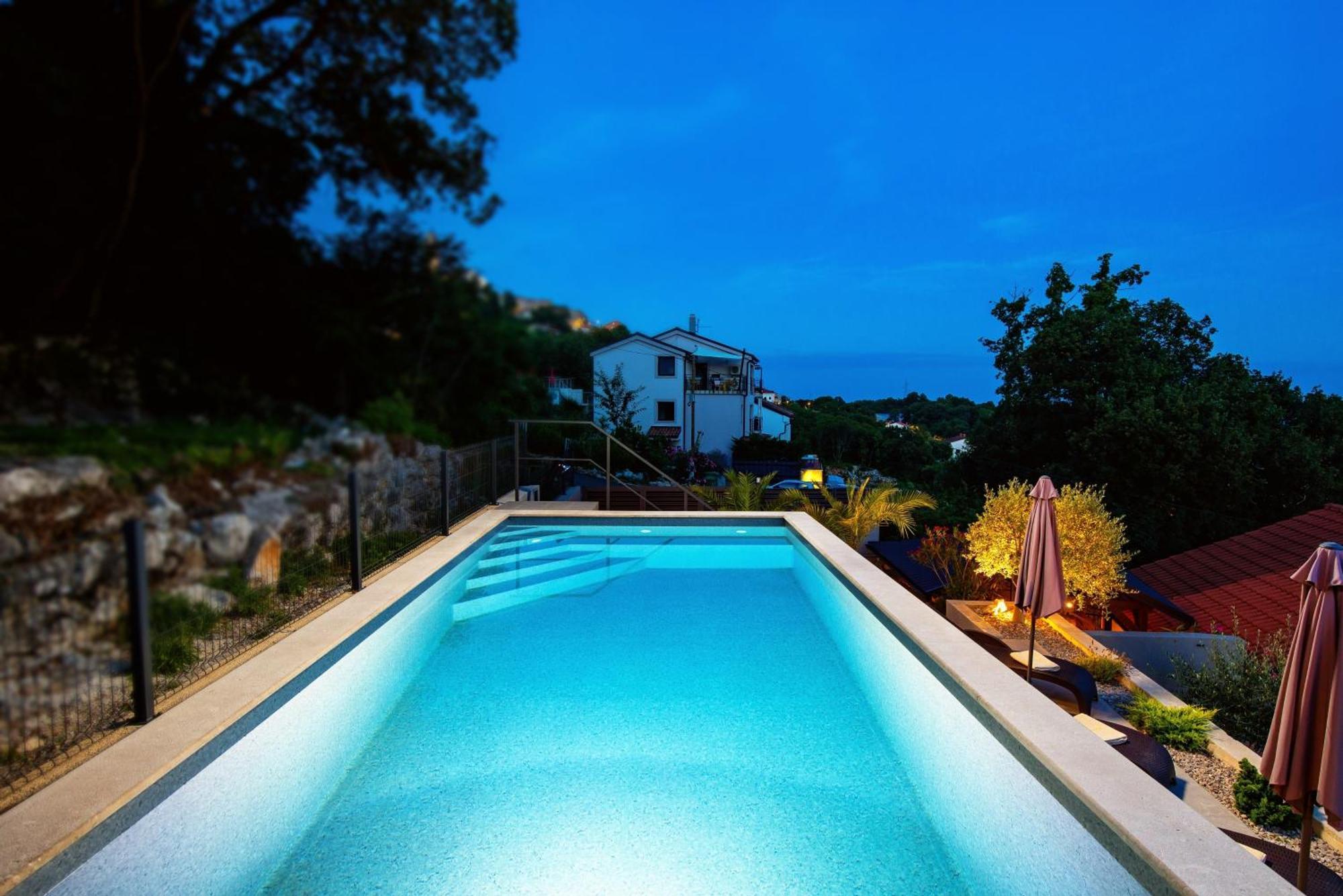 Srok Apartments With Pool Кастав Екстериор снимка